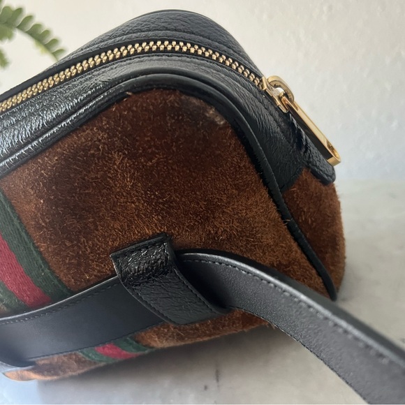 Gucci Brown and Black Suede Bag with Gold Accents - Picture 8 of 13